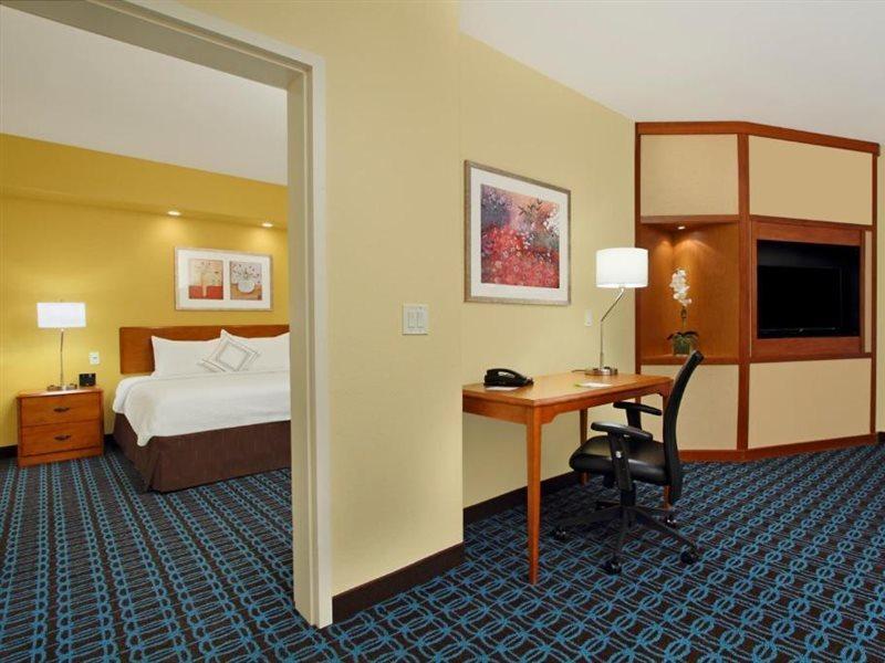 Fairfield Inn & Suites By Marriott Fairfield Napa Valley Area מראה חיצוני תמונה