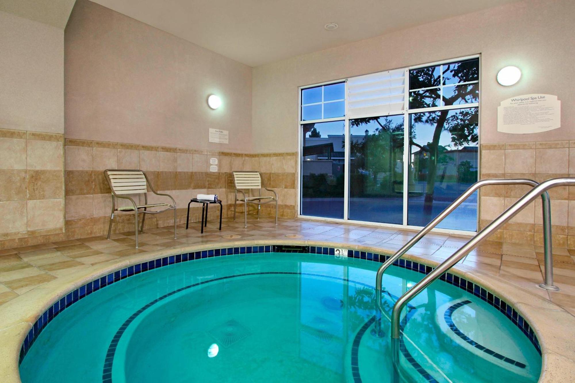 Fairfield Inn & Suites By Marriott Fairfield Napa Valley Area מראה חיצוני תמונה