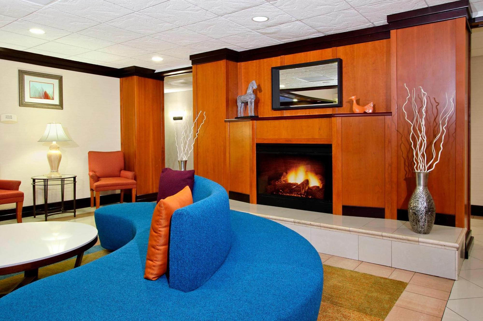 Fairfield Inn & Suites By Marriott Fairfield Napa Valley Area מראה חיצוני תמונה