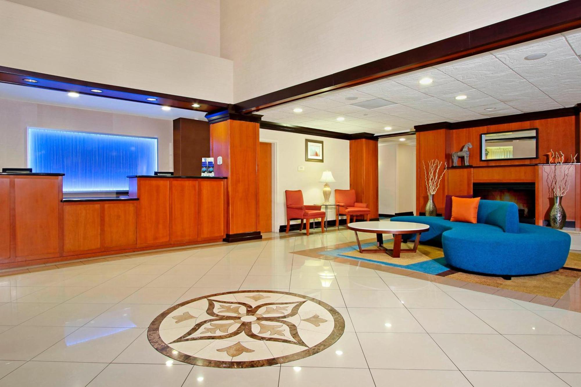 Fairfield Inn & Suites By Marriott Fairfield Napa Valley Area מראה חיצוני תמונה