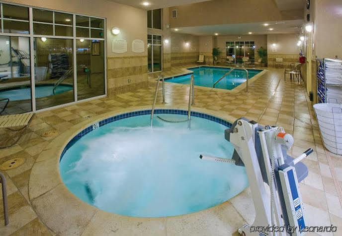 Fairfield Inn & Suites By Marriott Fairfield Napa Valley Area מראה חיצוני תמונה