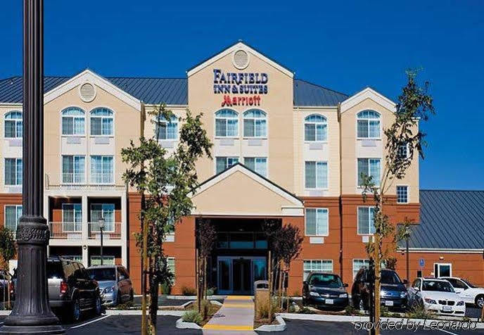 Fairfield Inn & Suites By Marriott Fairfield Napa Valley Area מראה חיצוני תמונה